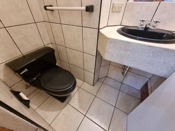 Lindo Dpto Impecable en Condominio en Av Buena Vista Chacarilla - San Borja