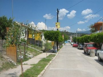 VENTA DE 29 CASAS