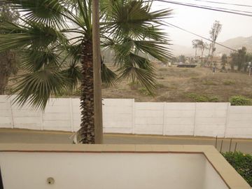 DEPARTAMENTO 1ER PISO DUPLEX EN VENTA 122 M2 URB REMANSO DE STA CLARA - ATE