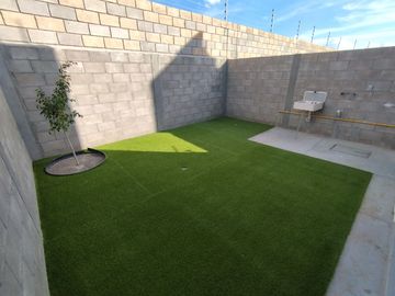Casa en Privada en Villa de Pozos con amenidades, cerca de CARR 57