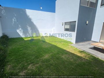 CASA en VENTA en TRES MARIAS en FRACC. PRIVADO JACARANDAS