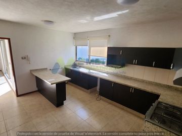 CASA en VENTA en TRES MARIAS en FRACC. PRIVADO JACARANDAS
