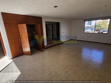 CASA en VENTA en TRES MARIAS en FRACC. PRIVADO JACARANDAS