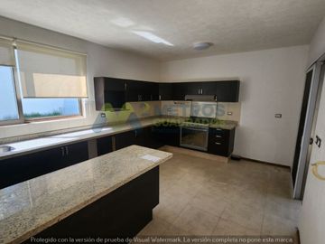 CASA en VENTA en TRES MARIAS en FRACC. PRIVADO JACARANDAS