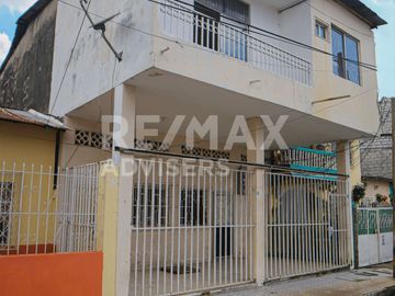 VENTA DE CASA RENTERA DE 7 DEPARTAMENTOS SUR GQUIL