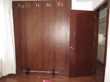 VENDO DEPARTAMENTO URB. EL CONDADO DOS HABITACIONES