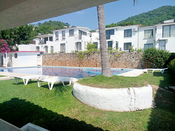 Villa de dos niveles y tres recamaras en Acapulco