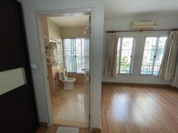 86228 - ขาย/ให้เช่า ทาวน์โฮม บ้านกลางเมือง ลูเซิร์น สุขุมวิท 77(อ่อนนุช46) Baan Klang Muang Luzern Sukhumvit