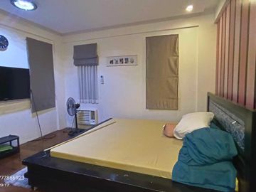 3storey House for lease with 7br