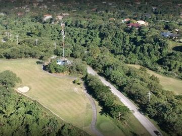 3storey House for lease with 7br