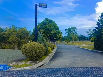 3storey House for lease with 7br