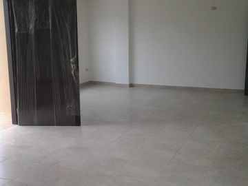 VENTA DE 1 VILLA EN EL CONDADO VICOLINCI URBANIZACION PRIVADA CLUB SOCIAL , POR ESTRENAR AVE PRINCIPAL. SEGURIDAD 24/7