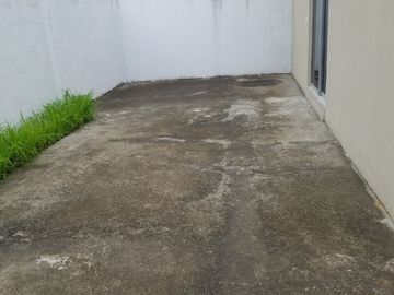VENTA DE 1 VILLA EN EL CONDADO VICOLINCI URBANIZACION PRIVADA CLUB SOCIAL , POR ESTRENAR AVE PRINCIPAL. SEGURIDAD 24/7