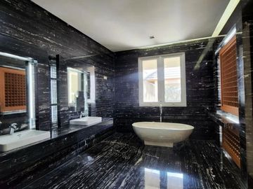DIJUAL RUMAH MEWAH at Jl KENCANA INDAH, PONDOK INDAH