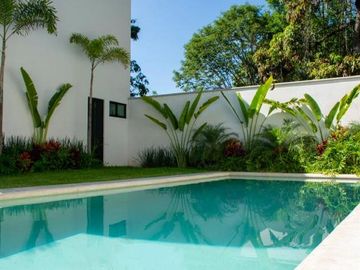 Casa de lujo de 3 recamaras 141 m2 de construcción, alberca, en el  centro de Jiutepec, Mor.