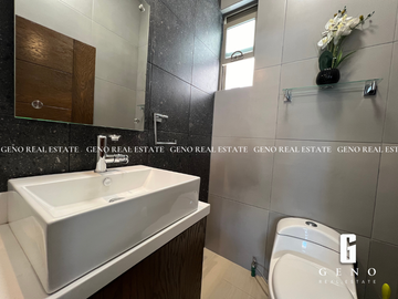 CASA EN VENTA EN VALLE ESCONDIDO CON ESPACIOS AMPLIOS