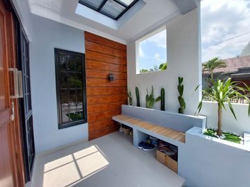Rumah dengan desain modern hanya 3 kilometer ke kampus UMY