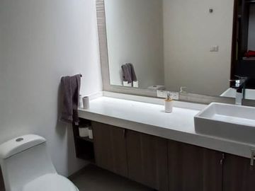 CASA DE AUTOR EN VENTA CUMBRES DEL LAGO JURIQUILLA ESPECTACULAR