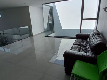 CASA DE AUTOR EN VENTA CUMBRES DEL LAGO JURIQUILLA ESPECTACULAR