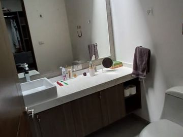 CASA DE AUTOR EN VENTA CUMBRES DEL LAGO JURIQUILLA ESPECTACULAR