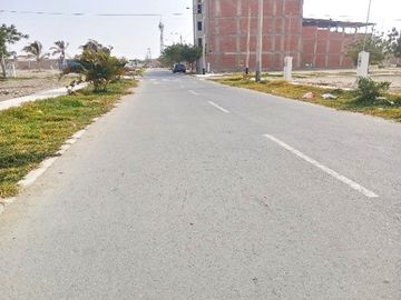 VENDO TERRENO CERCA A LOZA DEPORTIVA EN LA URB. COLINAS DEL CHIPE - PIURA