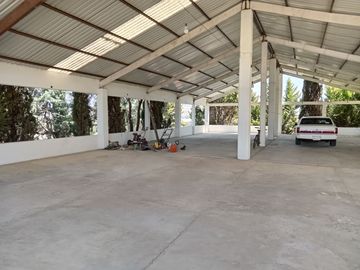 Casa con Gran Terreno en VENTA en Tenango del Aire, Estado de México, México