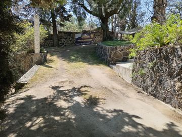 Casa con Gran Terreno en VENTA en Tenango del Aire, Estado de México, México
