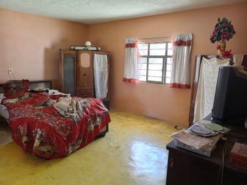 Casa con Gran Terreno en VENTA en Tenango del Aire, Estado de México, México