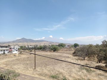 Casa con Gran Terreno en VENTA en Tenango del Aire, Estado de México, México