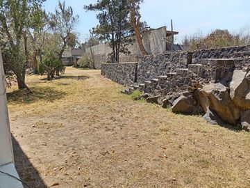 Casa con Gran Terreno en VENTA en Tenango del Aire, Estado de México, México