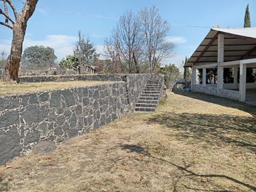 Casa con Gran Terreno en VENTA en Tenango del Aire, Estado de México, México