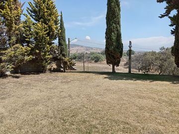 Casa con Gran Terreno en VENTA en Tenango del Aire, Estado de México, México