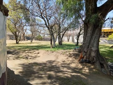 Casa con Gran Terreno en VENTA en Tenango del Aire, Estado de México, México