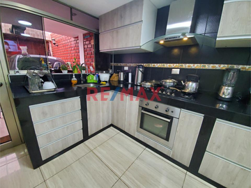 Se Vende Casa En Urb. San Diego