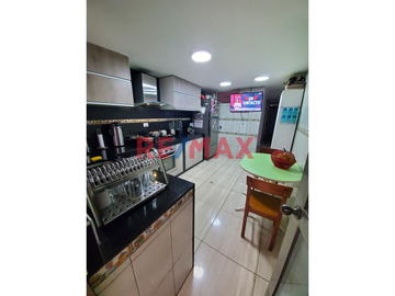 Se Vende Casa En Urb. San Diego