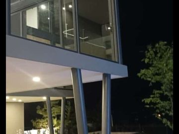 VENDO CASA EN EL BOSQUE COUNTRY CLUB COLINDA A CAMPO DE GOLF Y TIENE VISTA A LA CIUDAD