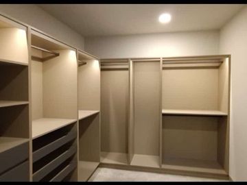 VENDO CASA EN EL BOSQUE COUNTRY CLUB COLINDA A CAMPO DE GOLF Y TIENE VISTA A LA CIUDAD