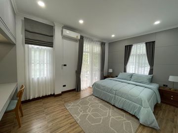 News refurbished 5 bedroom home with pool for sale