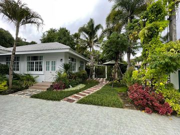 News refurbished 5 bedroom home with pool for sale