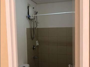 Avida Towers San Lorenzo Makati, T2 36.20 sqm 1 bedroom semi furnished unit for sale