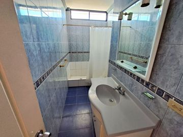 CASA AMOBLADA CON PISCINA EN VENTA SECTOR BARBASQUILLO CERCA A LA QUADRA MANTA
