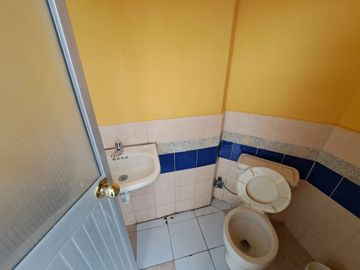 CASA AMOBLADA CON PISCINA EN VENTA SECTOR BARBASQUILLO CERCA A LA QUADRA MANTA