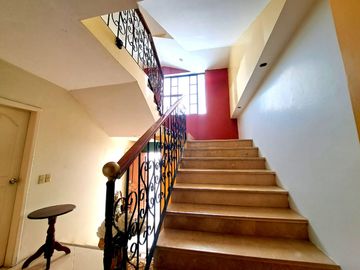CASA AMOBLADA CON PISCINA EN VENTA SECTOR BARBASQUILLO CERCA A LA QUADRA MANTA