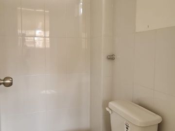 Venta de Casa de Lujo con Terreno amplio en Urbanización Casa Laguna