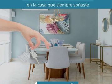 Venta de Casa de Lujo con Terreno amplio en Urbanización Casa Laguna