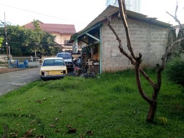 DIJUAL CEPAT RUMAH TUA HITUNG TANAH DI JL. WIJAYA KUSUMAH CILANDAK JAKARTA SELATAN