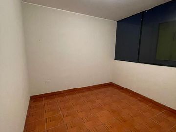 Se vende lindo y funcional departamento en Piso 2, Urb. Vipol (con estacionamiento)