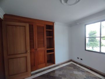 Apartamento en arriendo en Pinares