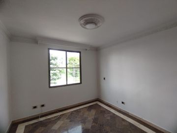 Apartamento en arriendo en Pinares