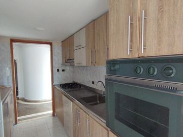 Apartamento en arriendo en Pinares